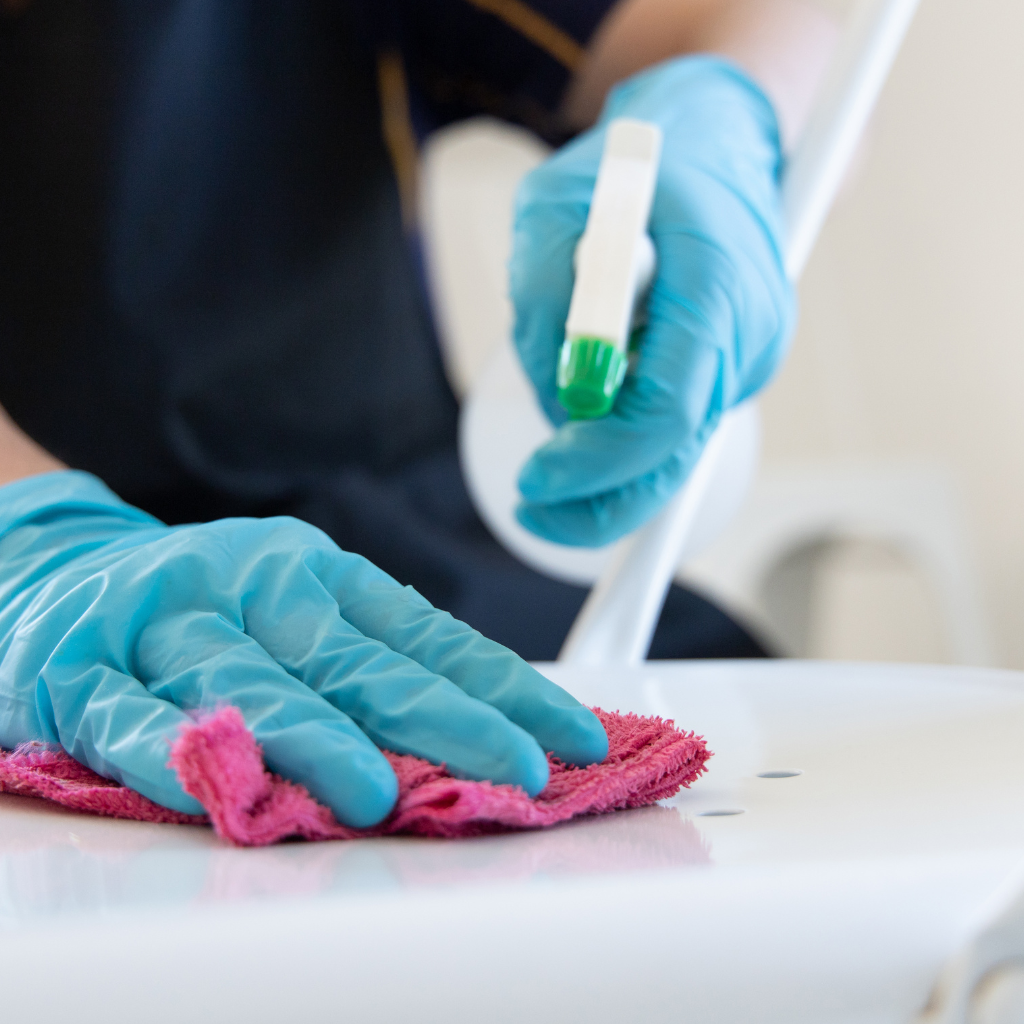 Requesting a move-out cleaning service